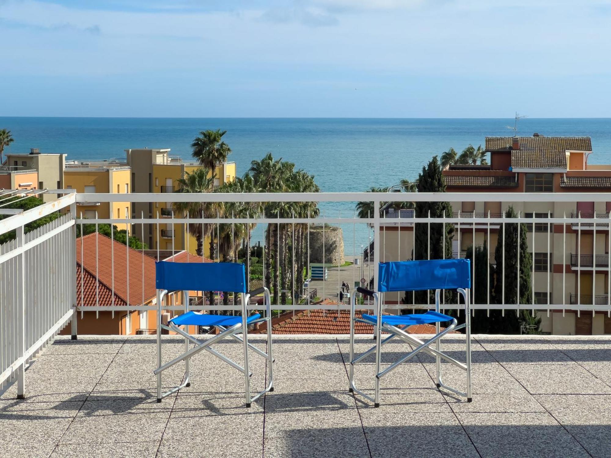 Casa Carlotta Apartment San Bartolomeo Al Mare Exterior foto